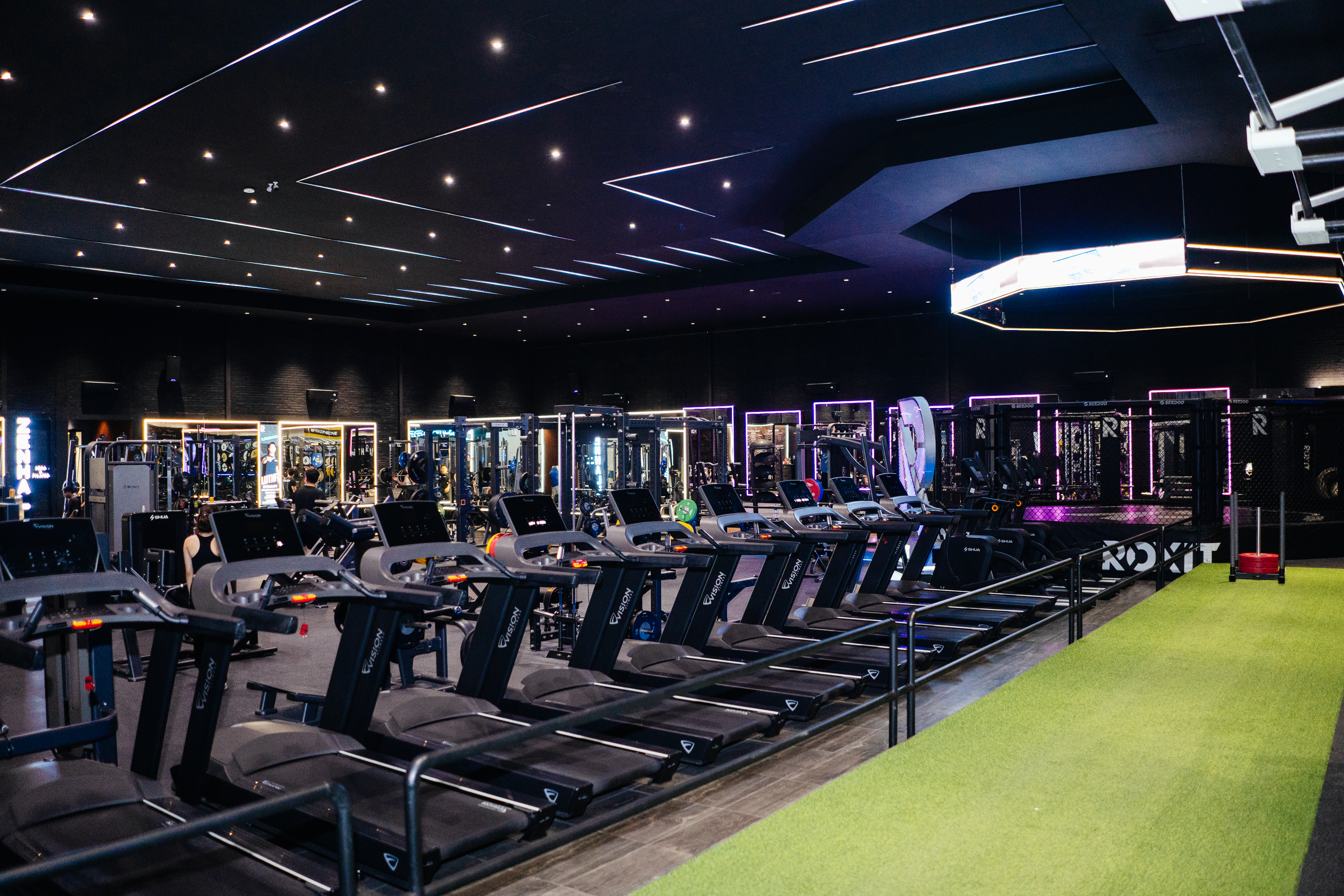 ROXIT GYM MMTC